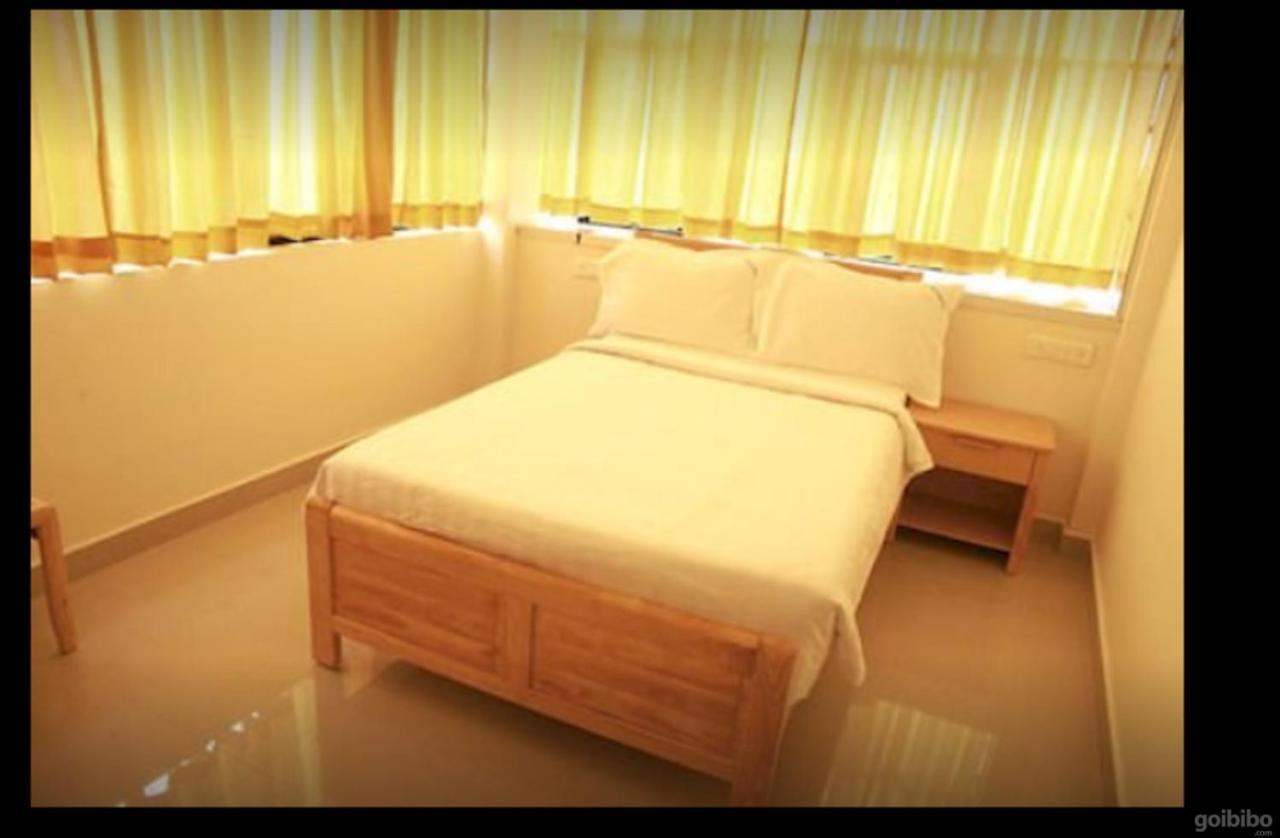 Hotel Tri-Star Residency Kochi Extérieur photo
